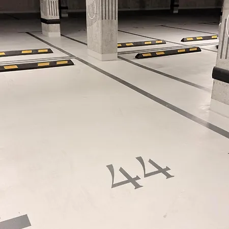 Modern Vero Waterfront *